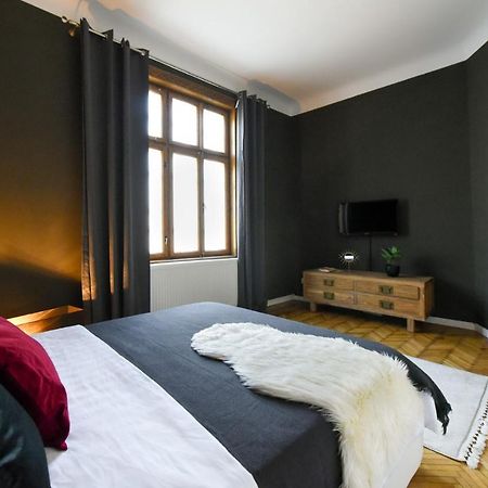 The Brancovanian Apartment - Cismigiu Park Букурещ Екстериор снимка